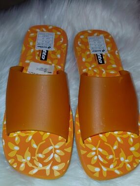 NWT Lotto Brand Orange Translucent Sandals, Flip Flops, US 7, EU 39